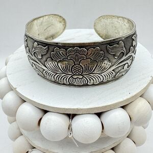 Vintage Lotus Flower Cuff Bracelet Silver Tone